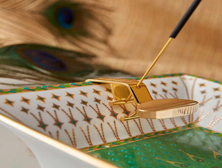 levinso (incense holder)