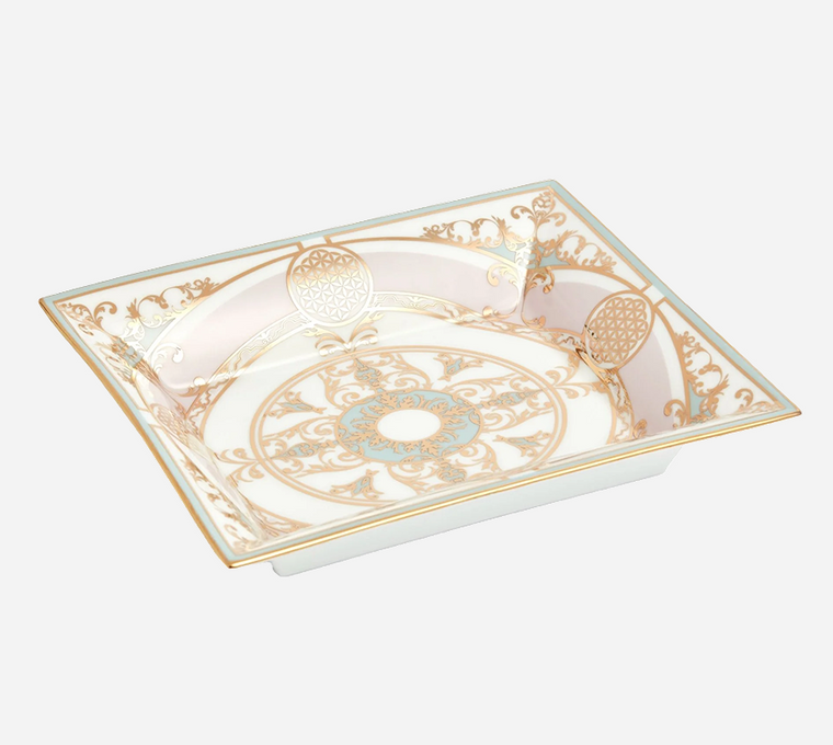 Levinso (Incense holder)